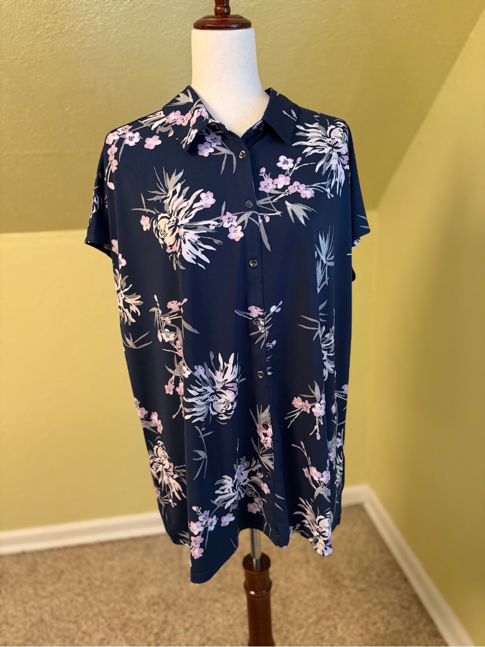 H by Halston Navy Pink Floral Pullover Blouse Top 1X